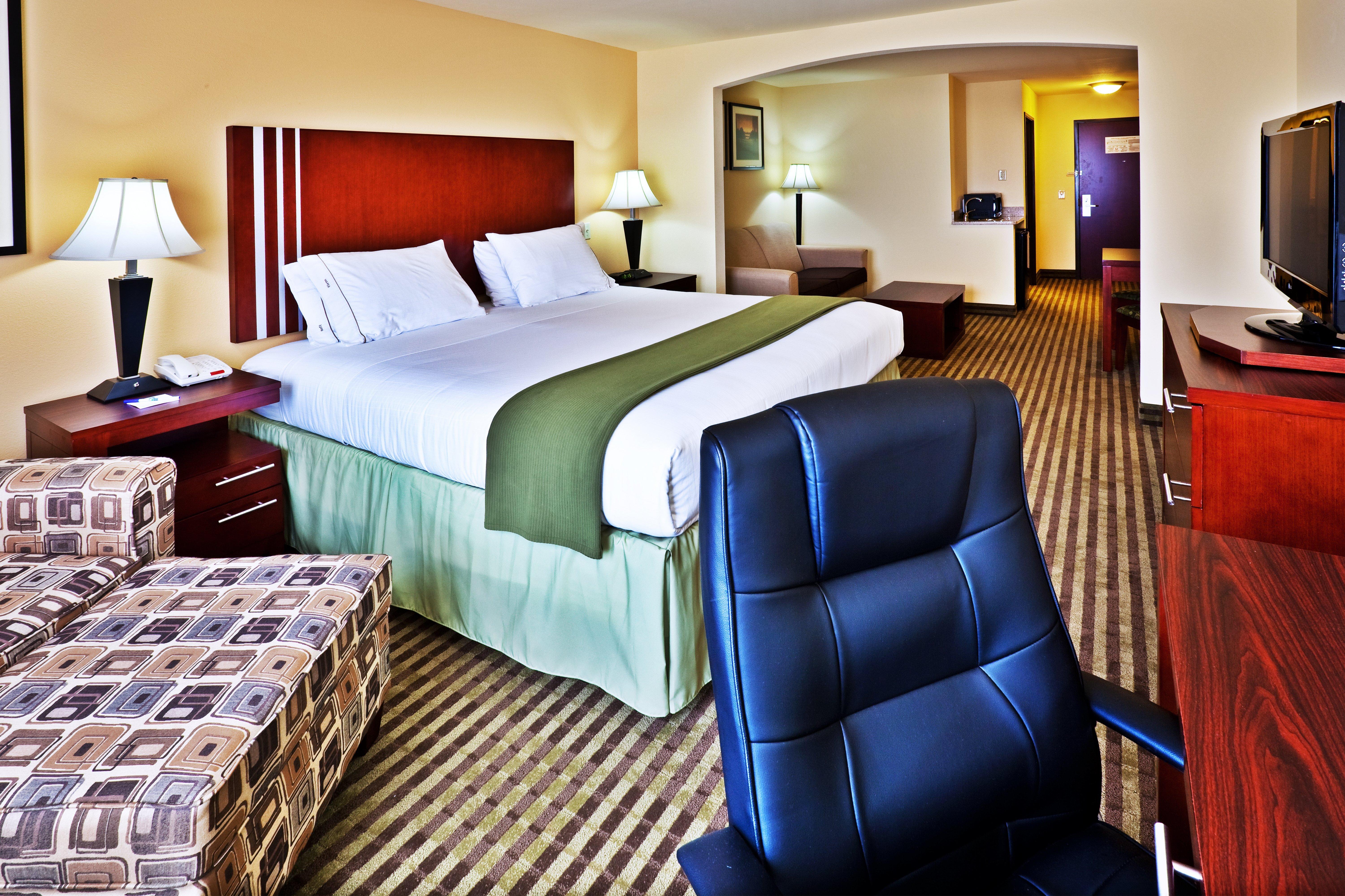Holiday Inn Express & Suites Perry By Ihg Exterior photo